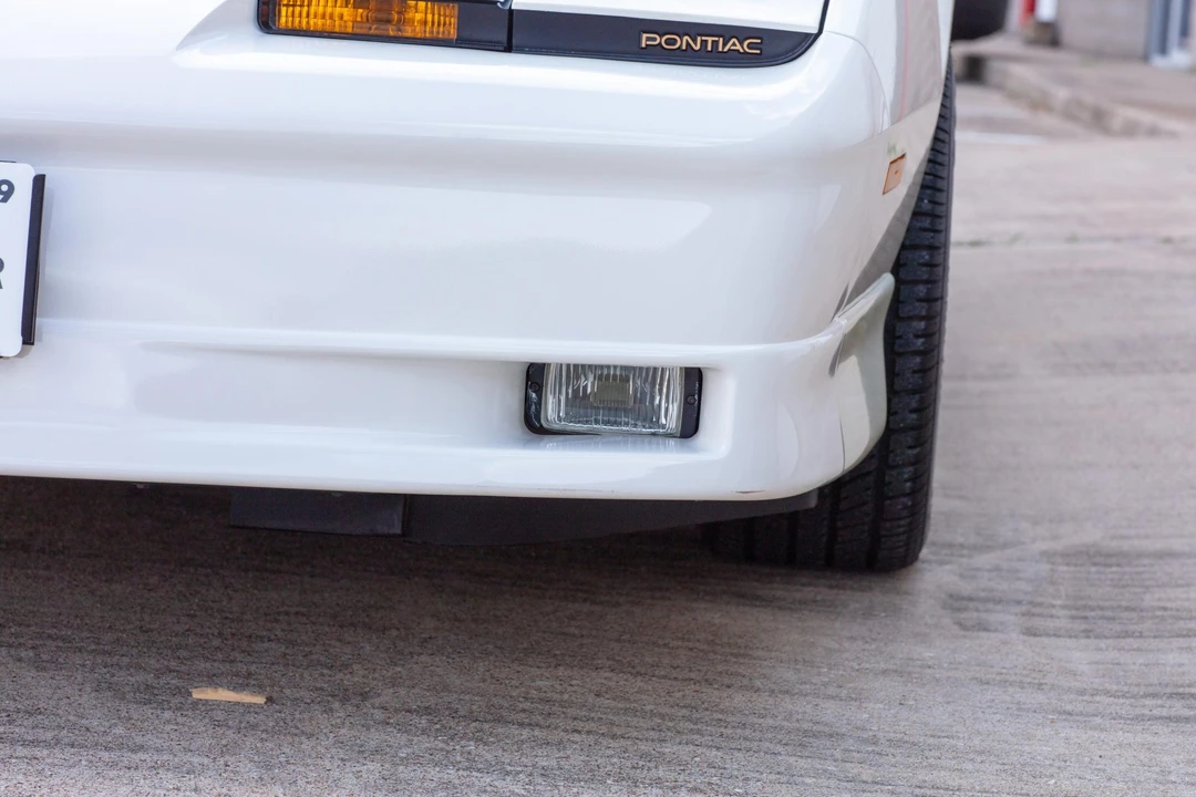 1989 Pontiac Firebird Trans Am 3rd Gen - Image 26 of 31