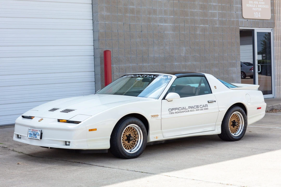 1989 Pontiac Firebird Trans Am 3rd Gen - Image 3 of 31
