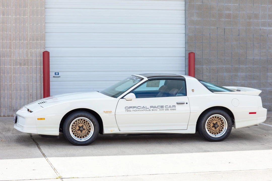 1989 Pontiac Firebird Trans Am 3rd Gen - Image 5 of 31