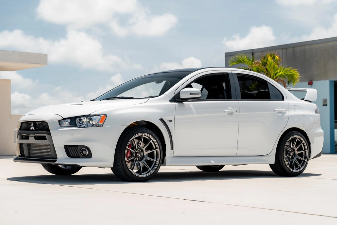 2015 Mitsubishi Lancer Evolution X 9th Gen - Image 2 of 31