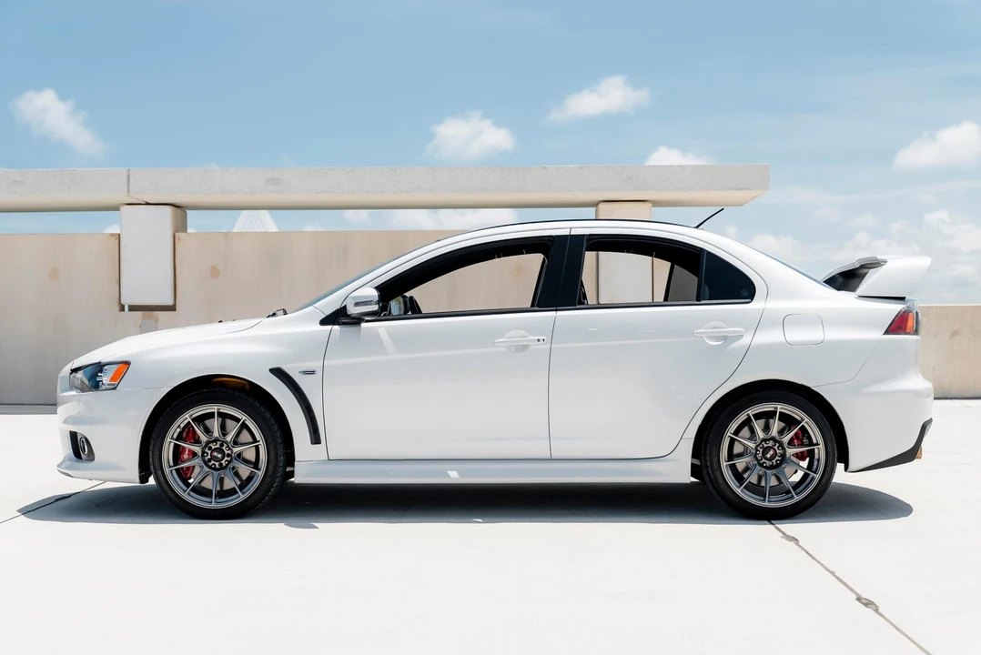 2015 Mitsubishi Lancer Evolution X 9th Gen - Image 17 of 31