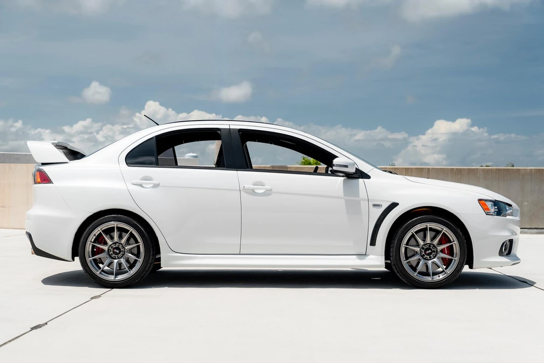 2015 Mitsubishi Lancer Evolution X 9th Gen - Image 12 of 31
