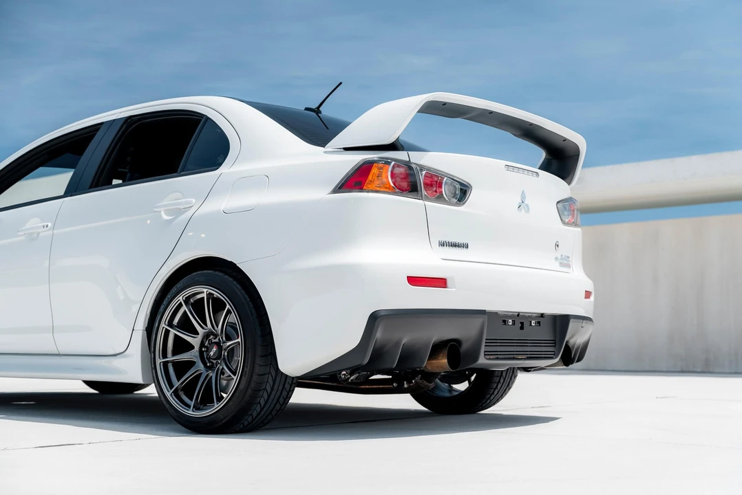 2015 Mitsubishi Lancer Evolution X 9th Gen - Image 29 of 31