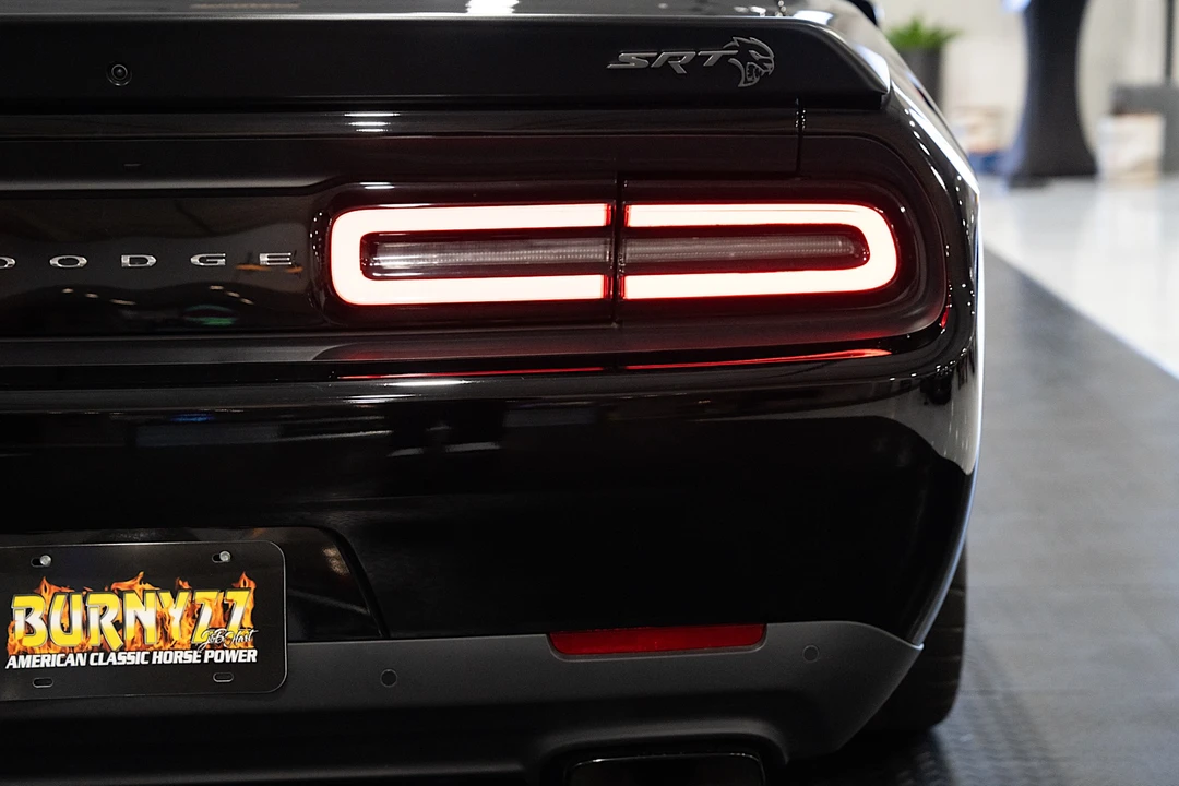2017 Dodge Challenger SRT Hellcat 3rd Gen - Image 22 of 31