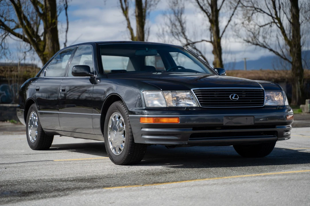 1997 Lexus LS 2nd Gen - Image 10 of 31