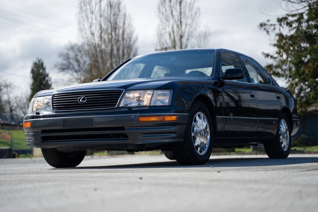 1997 Lexus LS 2nd Gen - Image 2 of 31