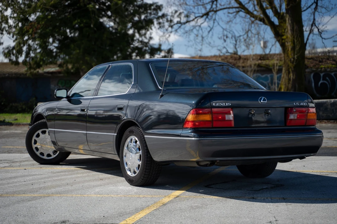 1997 Lexus LS 2nd Gen - Image 20 of 31