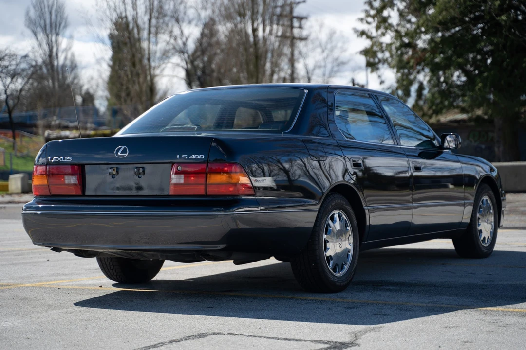 1997 Lexus LS 2nd Gen - Image 14 of 31