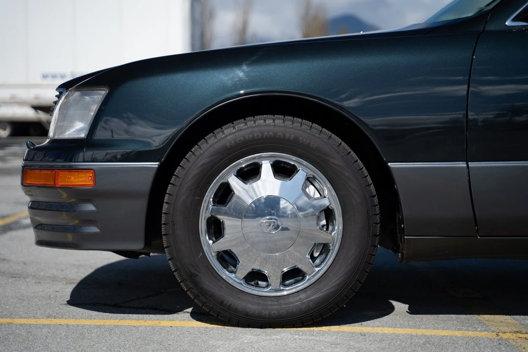 1997 Lexus LS 2nd Gen - Image 31 of 31