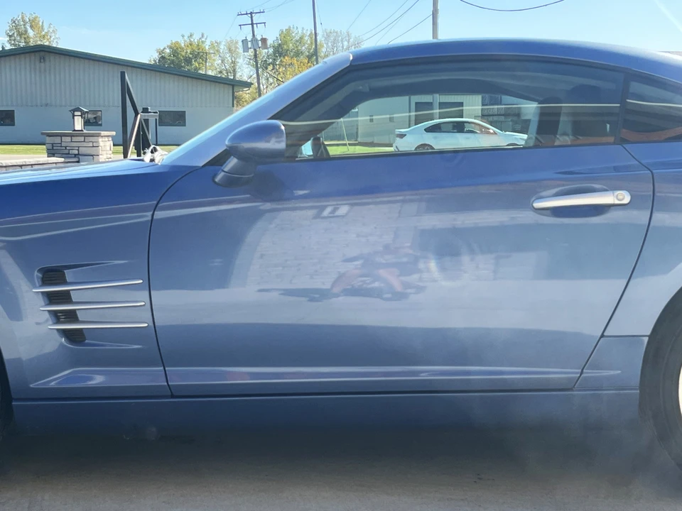 2005 Chrysler Crossfire - Image 28 of 31