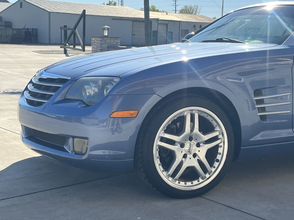 2005 Chrysler Crossfire - Image 18 of 31