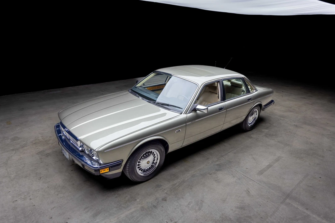 1989 Jaguar XJ40 XJ - Image 2 of 31