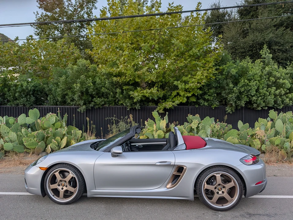2022 Porsche 718 Boxster - Image 10 of 31