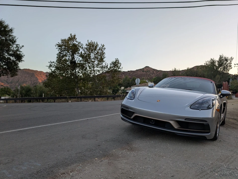 2022 Porsche 718 Boxster - Image 17 of 31