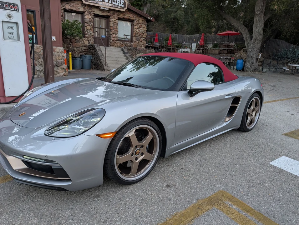 2022 Porsche 718 Boxster - Image 19 of 31
