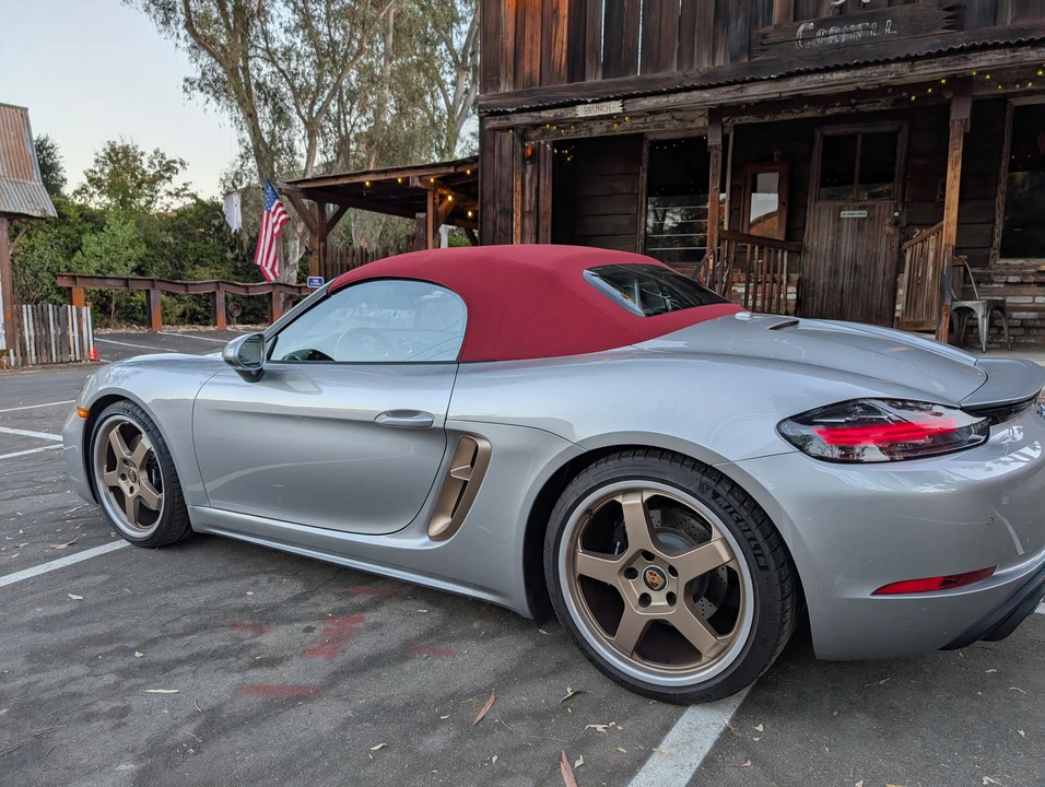 2022 Porsche 718 Boxster - Image 25 of 31