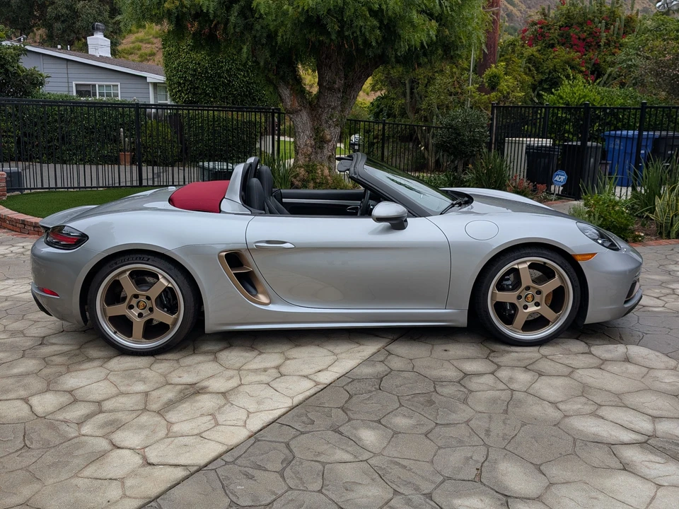 2022 Porsche 718 Boxster - Image 13 of 31