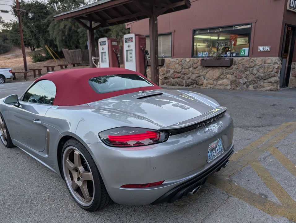 2022 Porsche 718 Boxster - Image 27 of 31