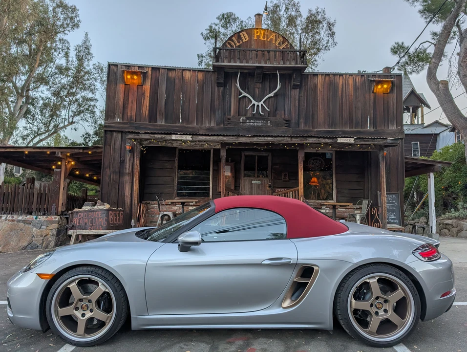 2022 Porsche 718 Boxster - Image 23 of 31