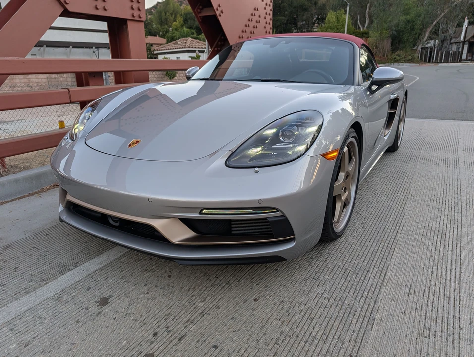 2022 Porsche 718 Boxster - Image 16 of 31