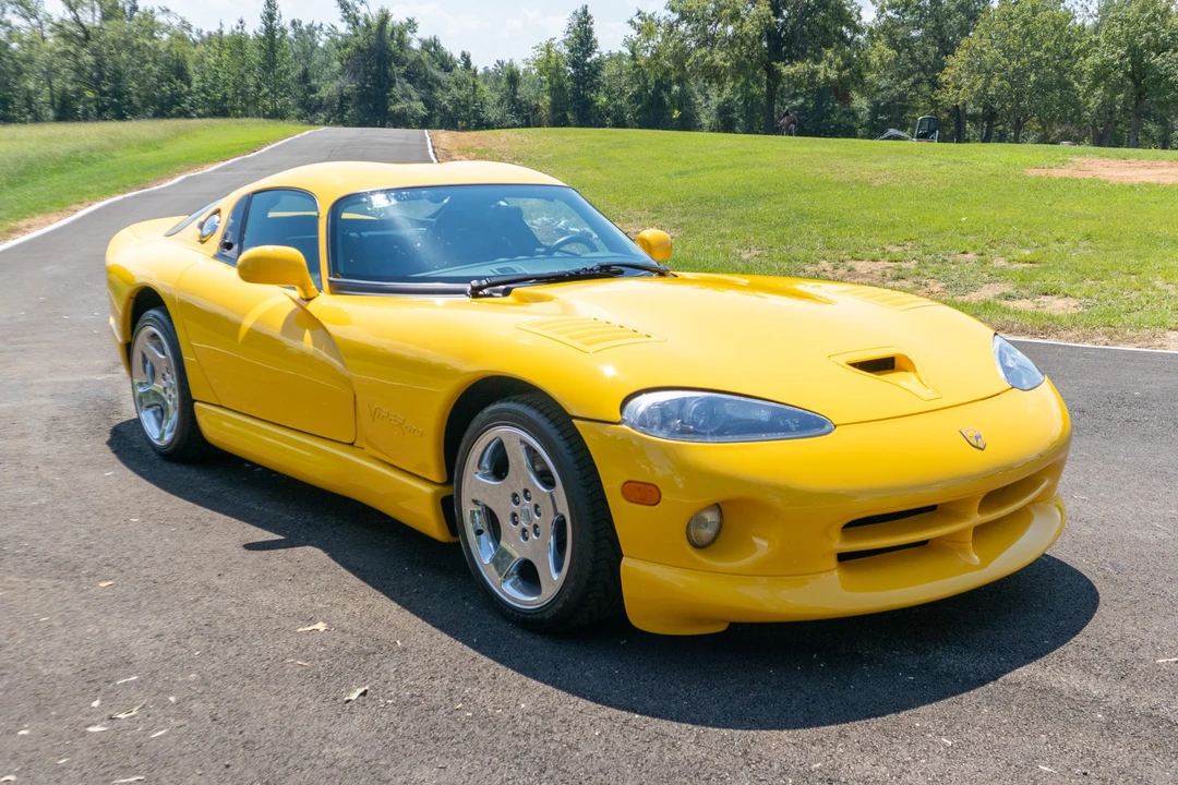 2001 Dodge Viper GTS 2nd Gen - Image 3 of 31