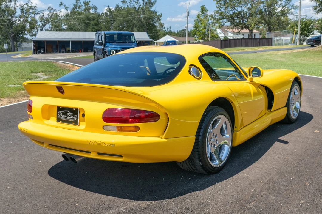2001 Dodge Viper GTS 2nd Gen - Image 5 of 31