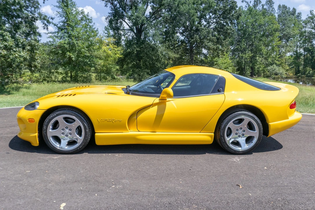 2001 Dodge Viper GTS 2nd Gen - Image 8 of 31