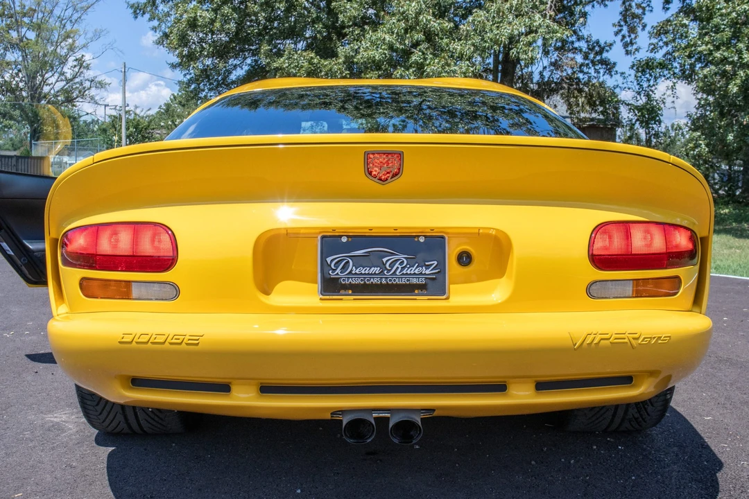 2001 Dodge Viper GTS 2nd Gen - Image 14 of 31