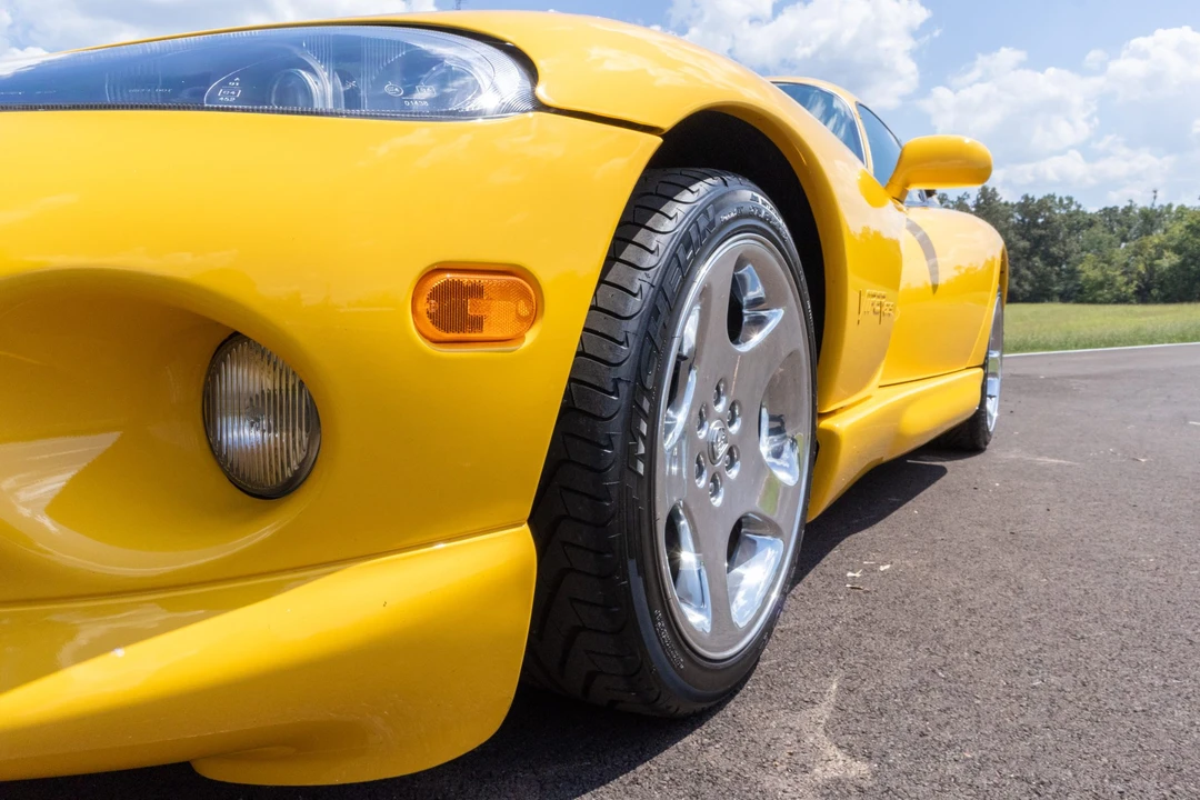 2001 Dodge Viper GTS 2nd Gen - Image 28 of 31