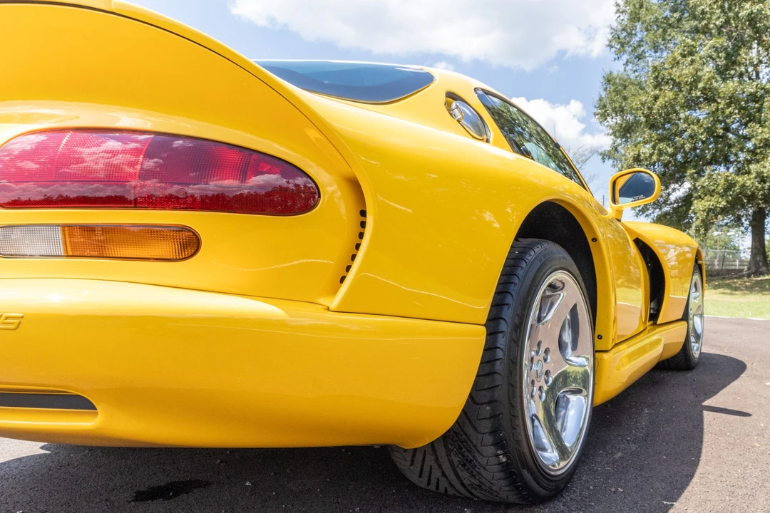 2001 Dodge Viper GTS 2nd Gen - Image 27 of 31