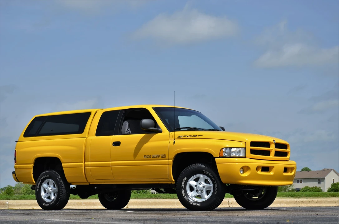 2000 Dodge Ram 2nd Gen - Image 2 of 31