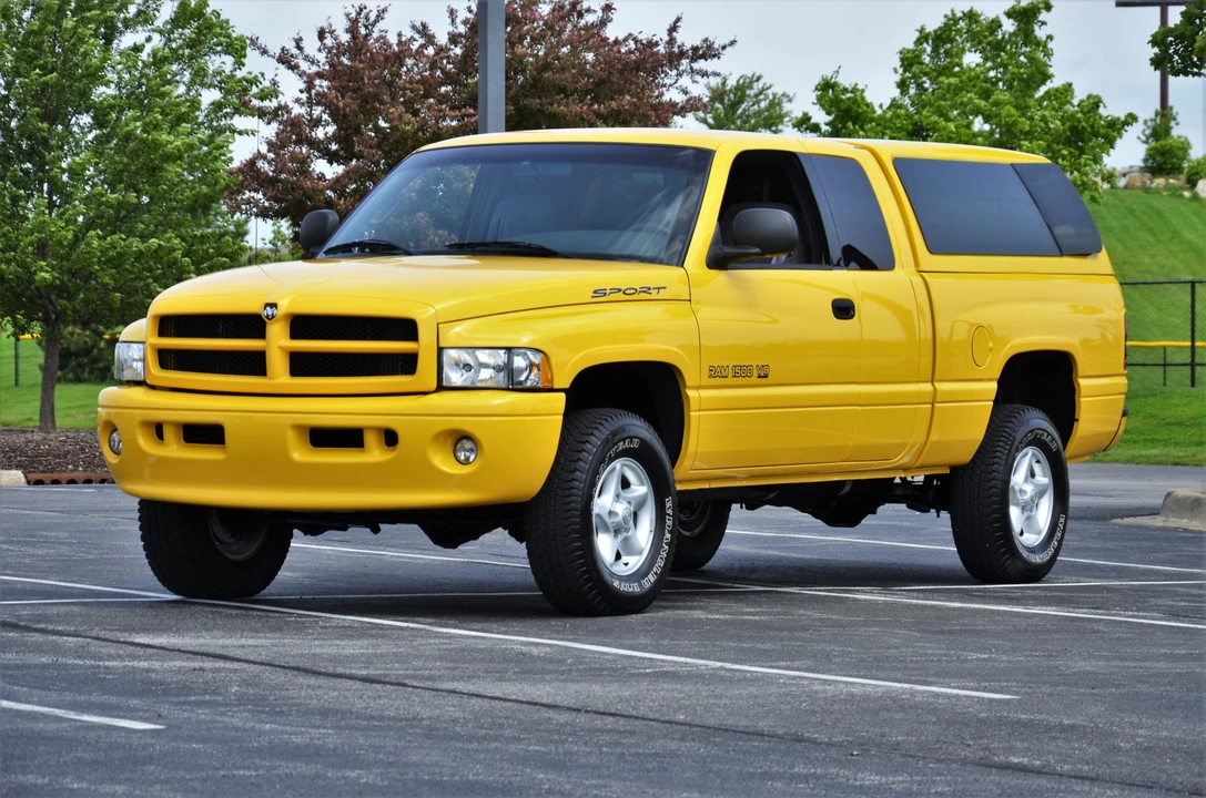 2000 Dodge Ram 2nd Gen - Image 13 of 31