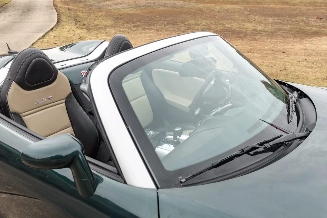 2008 Saturn Sky Red Line - Image 27 of 31