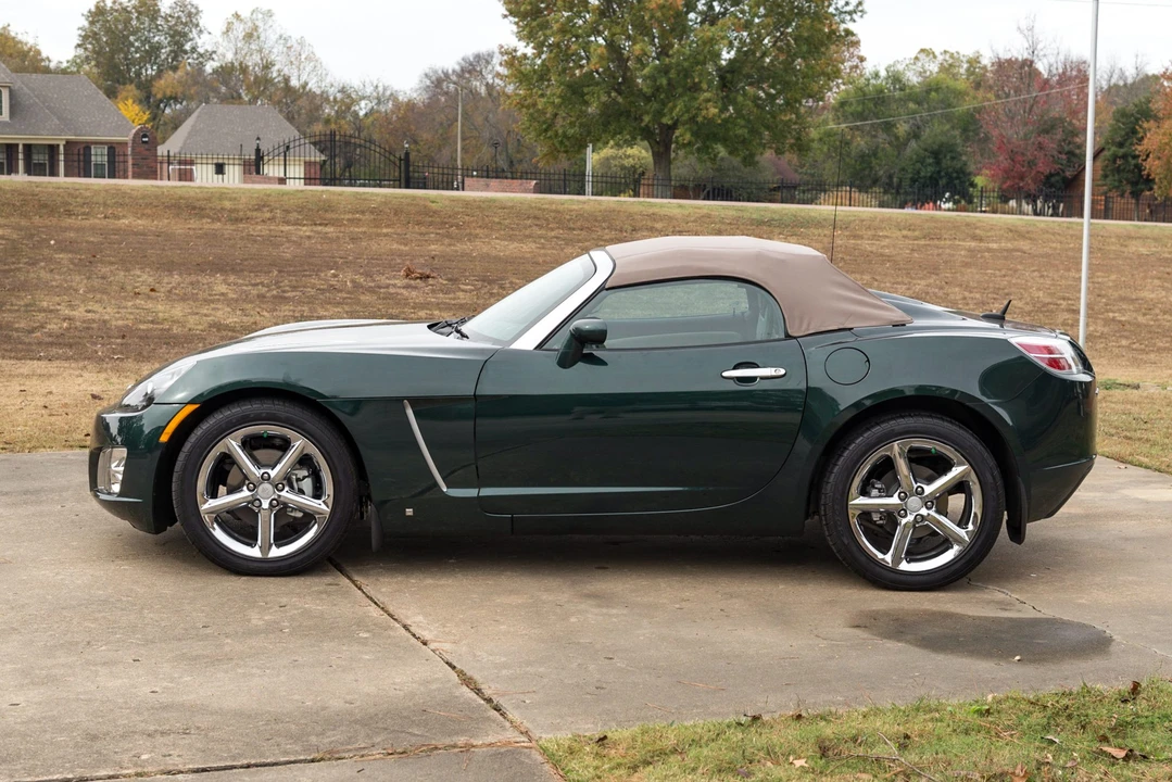 2008 Saturn Sky Red Line - Image 15 of 31