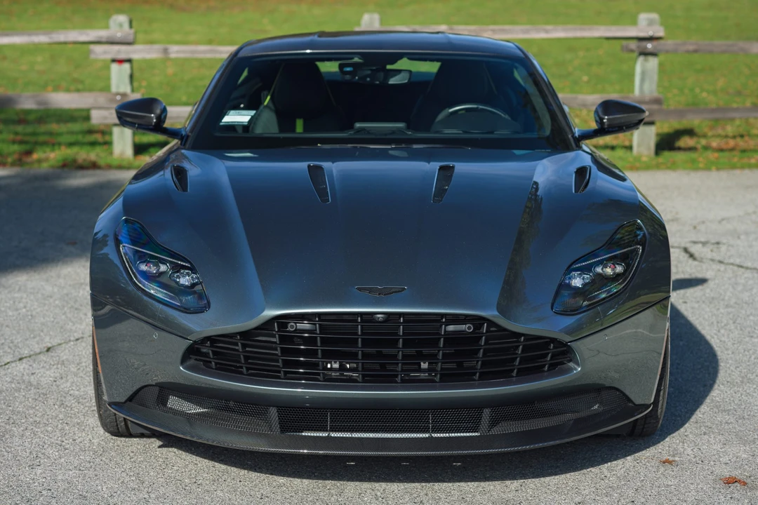 2021 Aston Martin DB11 AMR - Image 14 of 31