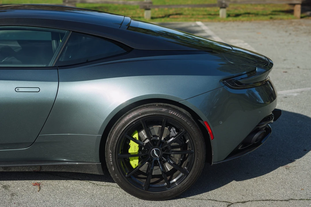 2021 Aston Martin DB11 AMR - Image 17 of 31