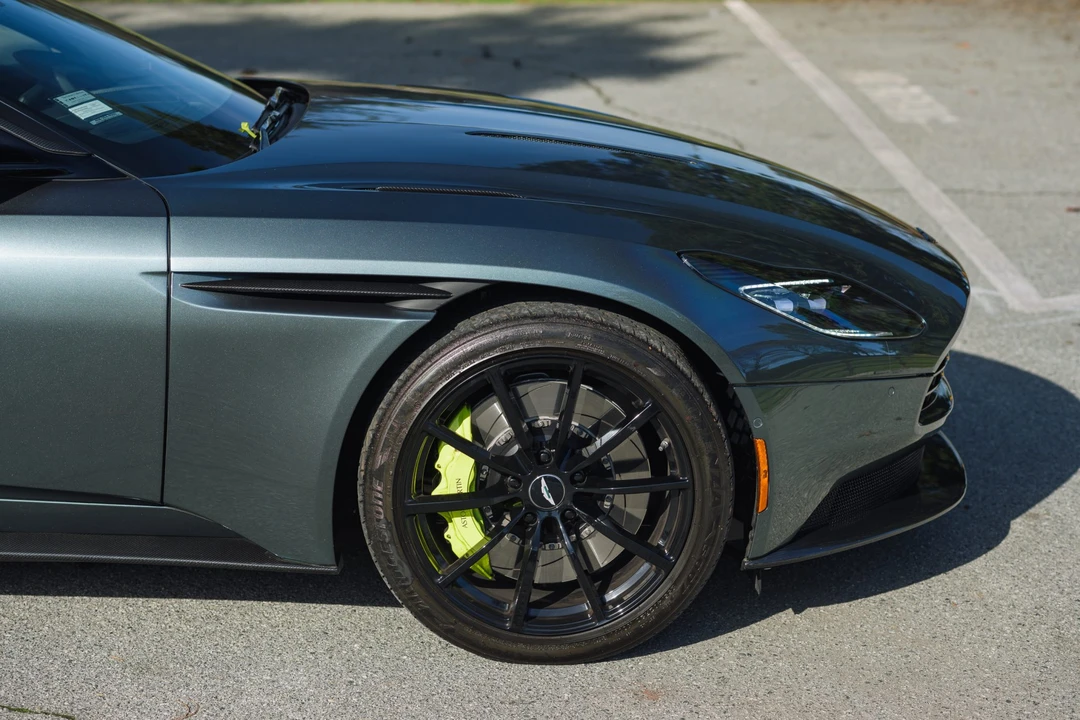 2021 Aston Martin DB11 AMR - Image 20 of 31