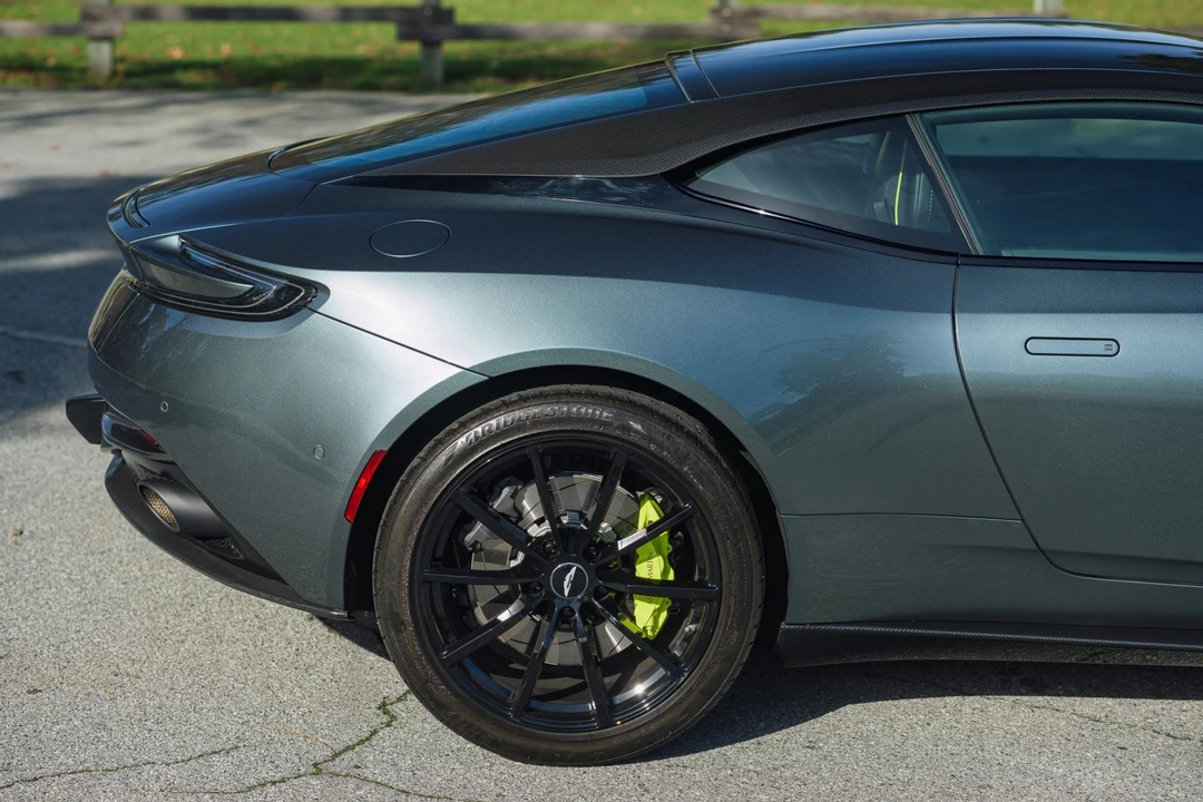 2021 Aston Martin DB11 AMR - Image 18 of 31
