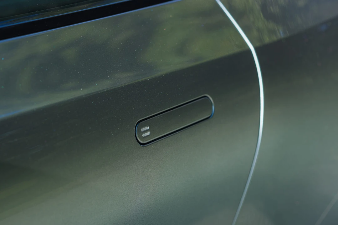 2021 Aston Martin DB11 AMR - Image 30 of 31