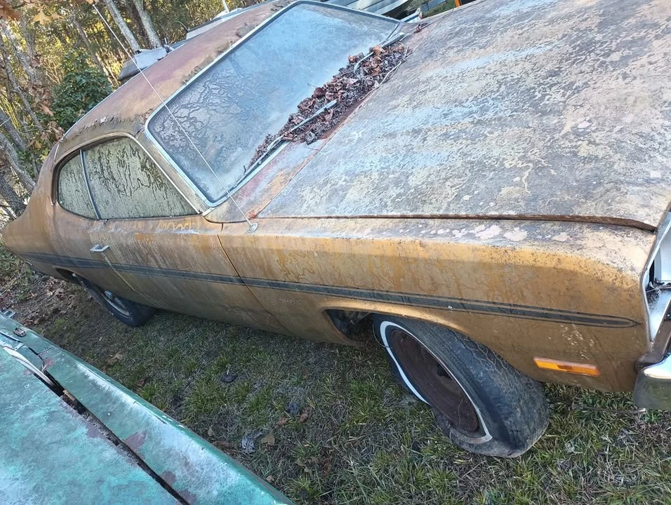 Plymouth Duster - Image 8 of 10