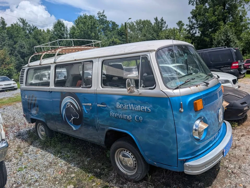 Volkswagen Bay-Window Bus - Image 6 of 6