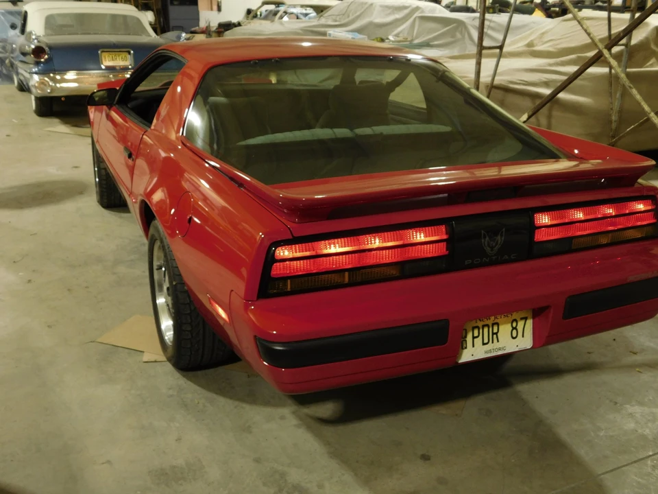 1987 Pontiac Firebird 3rd Gen - Image 8 of 31