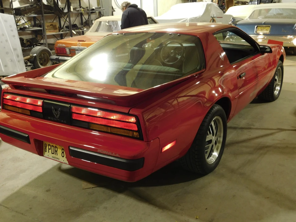 1987 Pontiac Firebird 3rd Gen - Image 9 of 31