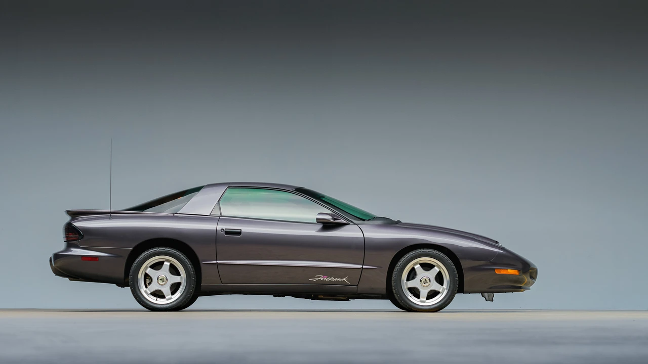 1994 Pontiac Firebird Trans Am 4th Gen - Image 13 of 31