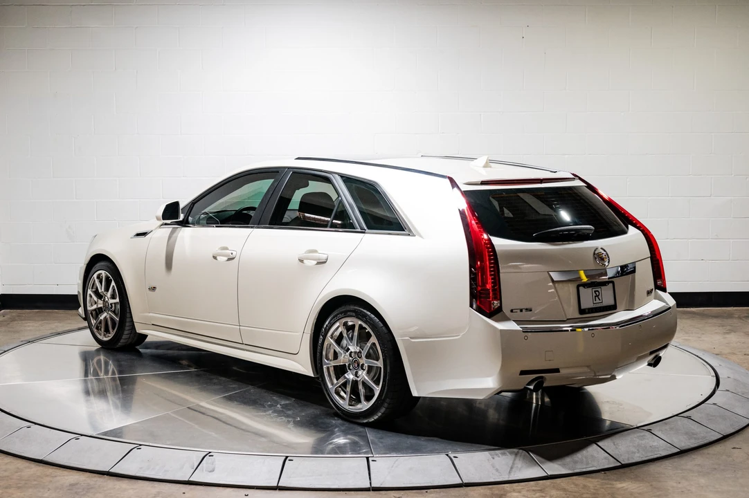 2011 Cadillac CTS-V 2nd Gen - Image 17 of 31