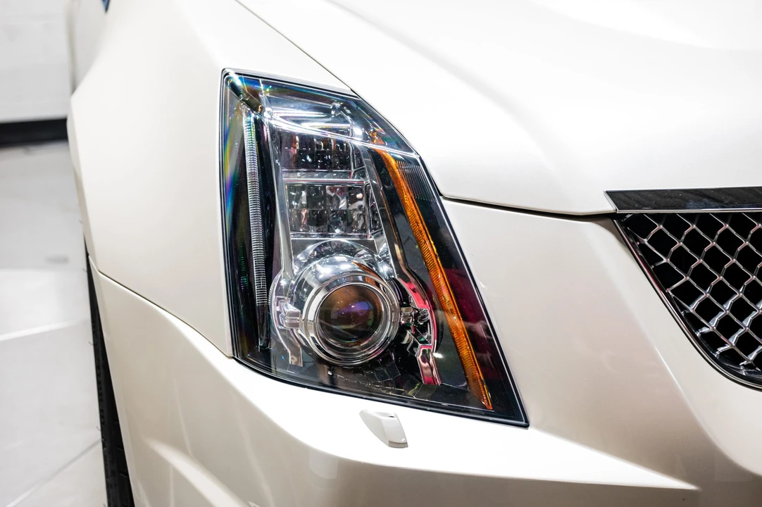 2011 Cadillac CTS-V 2nd Gen - Image 28 of 31