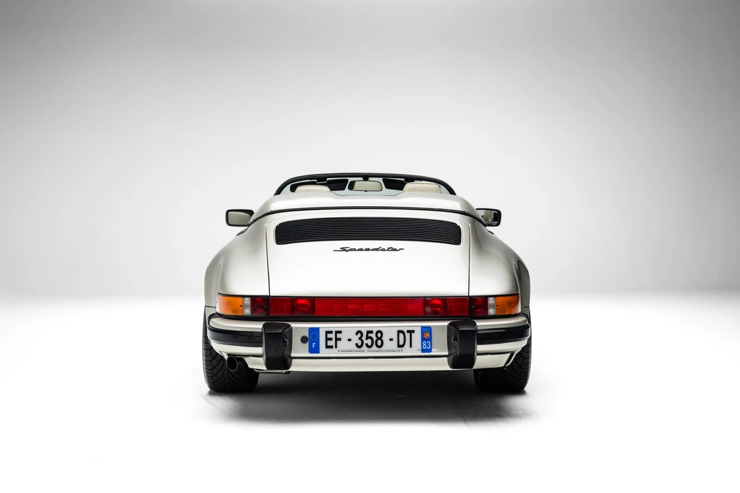 1989 Porsche 911 Carrera 3.2 - Image 11 of 31