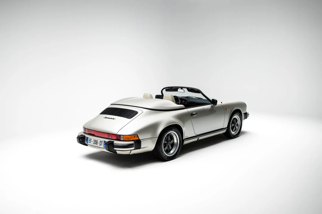 1989 Porsche 911 Carrera 3.2 - Image 16 of 31