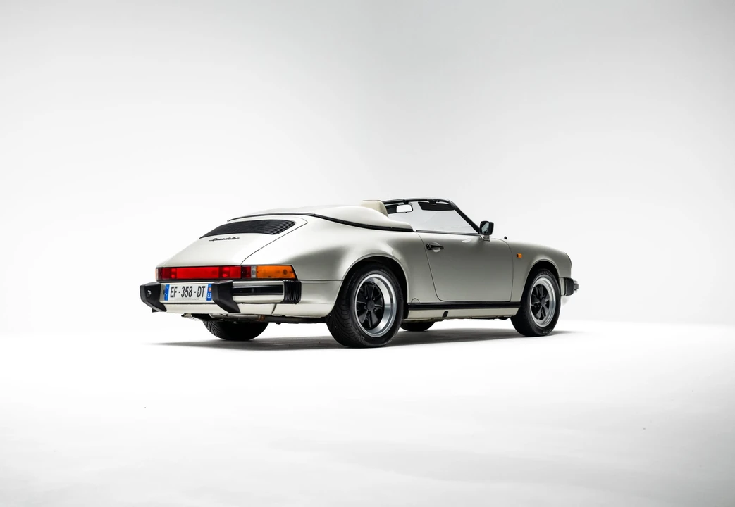 1989 Porsche 911 Carrera 3.2 - Image 15 of 31