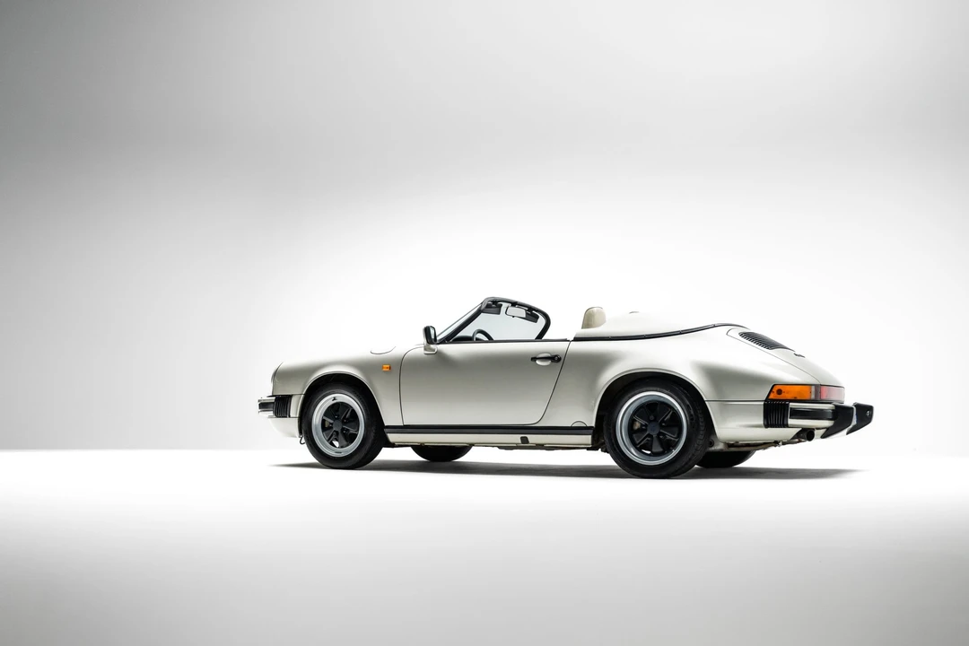 1989 Porsche 911 Carrera 3.2 - Image 8 of 31